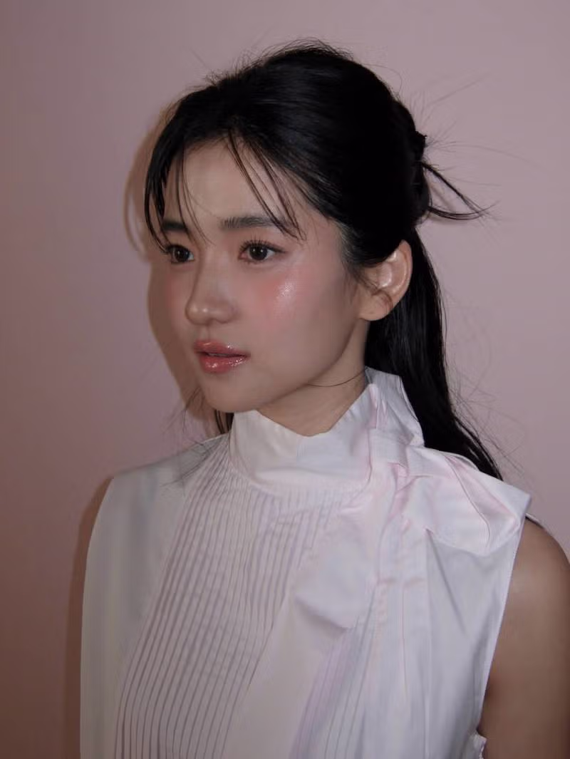 메이크업 담당자 변경 후 분위기가 달라진 김태리 - 인벤 인기글 이미지 5 - 밈카세