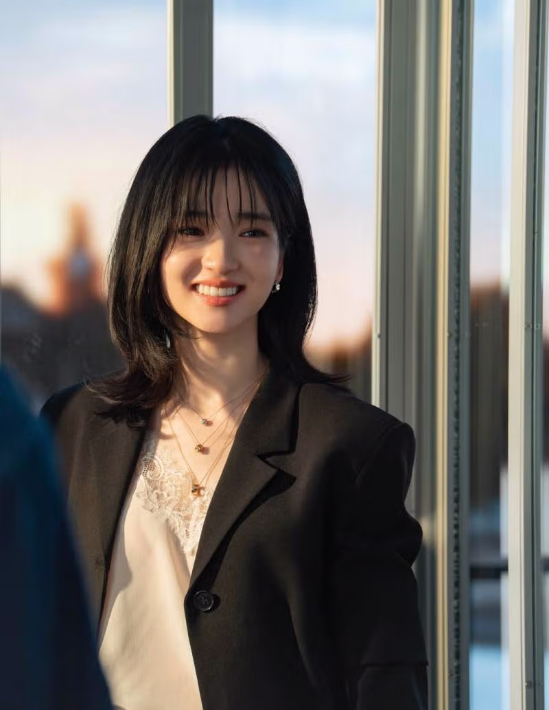 메이크업 담당자 변경 후 분위기가 달라진 김태리 - 인벤 인기글 이미지 7 - 밈카세