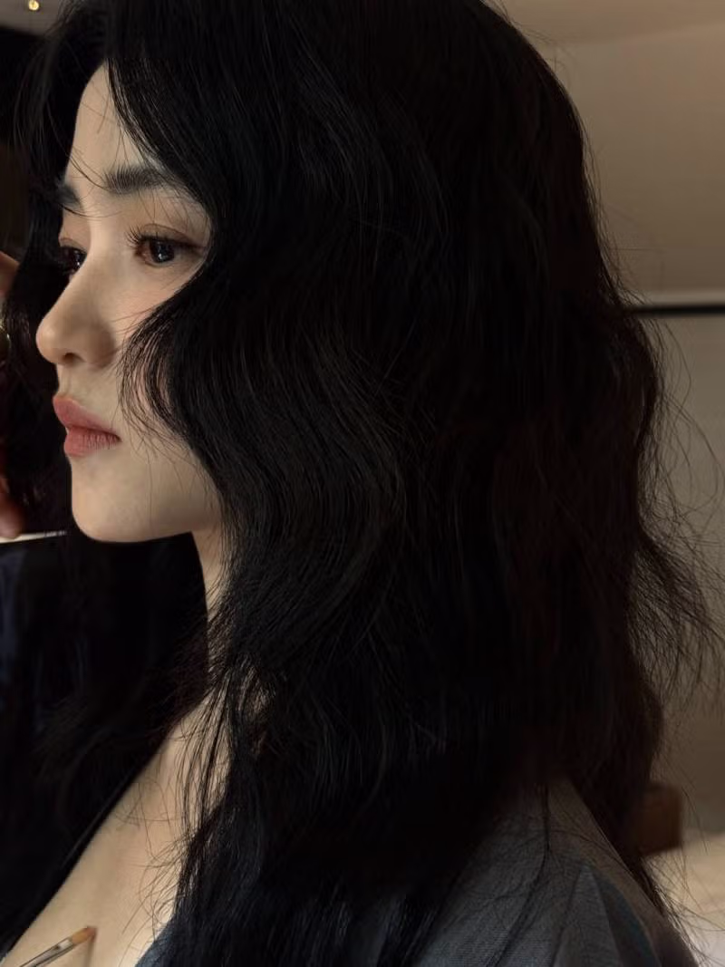 메이크업 담당자 변경 후 분위기가 달라진 김태리 - 인벤 인기글 이미지 8 - 밈카세