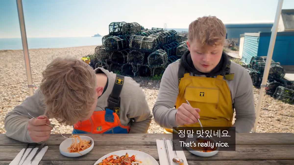 영국 어부들에게 한국식 골뱅이무침을 먹인 반응 - 더쿠 인기글 이미지 41 - 밈카세