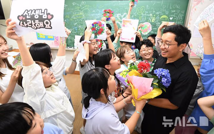 스승의 날 풍경의 극명한 차이 - 클리앙 인기글 이미지 9 - 밈카세