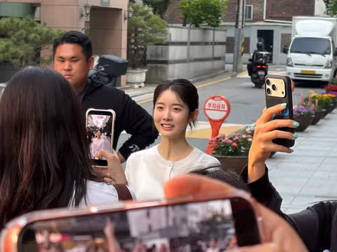서편제 시은 배우 커튼콜과 퇴근길 모습 - 인벤 인기글 이미지 4 - 밈카세
