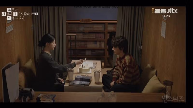 모자무싸 논란 장면이 포착된 만화카페 모습 - 인스티즈 인기글 이미지 2 - 밈카세