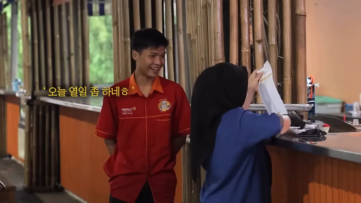 인도네시아에서 적당히 먹겠다는 쯔양의 식사량 - 디시인사이드 인기글 이미지 13 - 밈카세