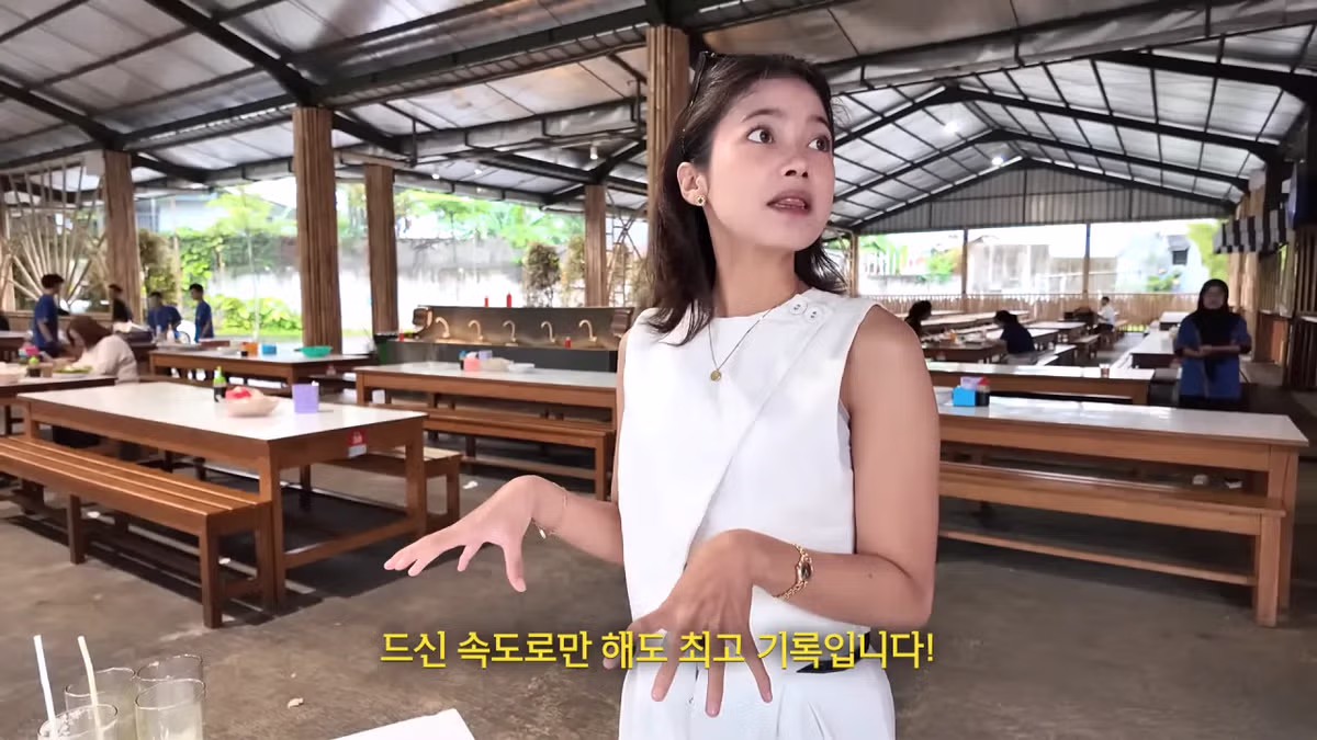 인도네시아에서 적당히 먹겠다는 쯔양의 식사량 - 디시인사이드 인기글 이미지 38 - 밈카세
