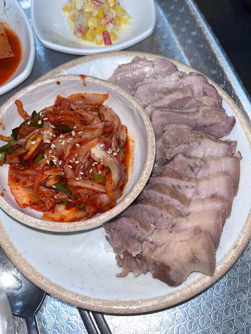 하계역 가성비 수육 백반 맛집 - FM코리아 인기글 이미지 2 - 밈카세