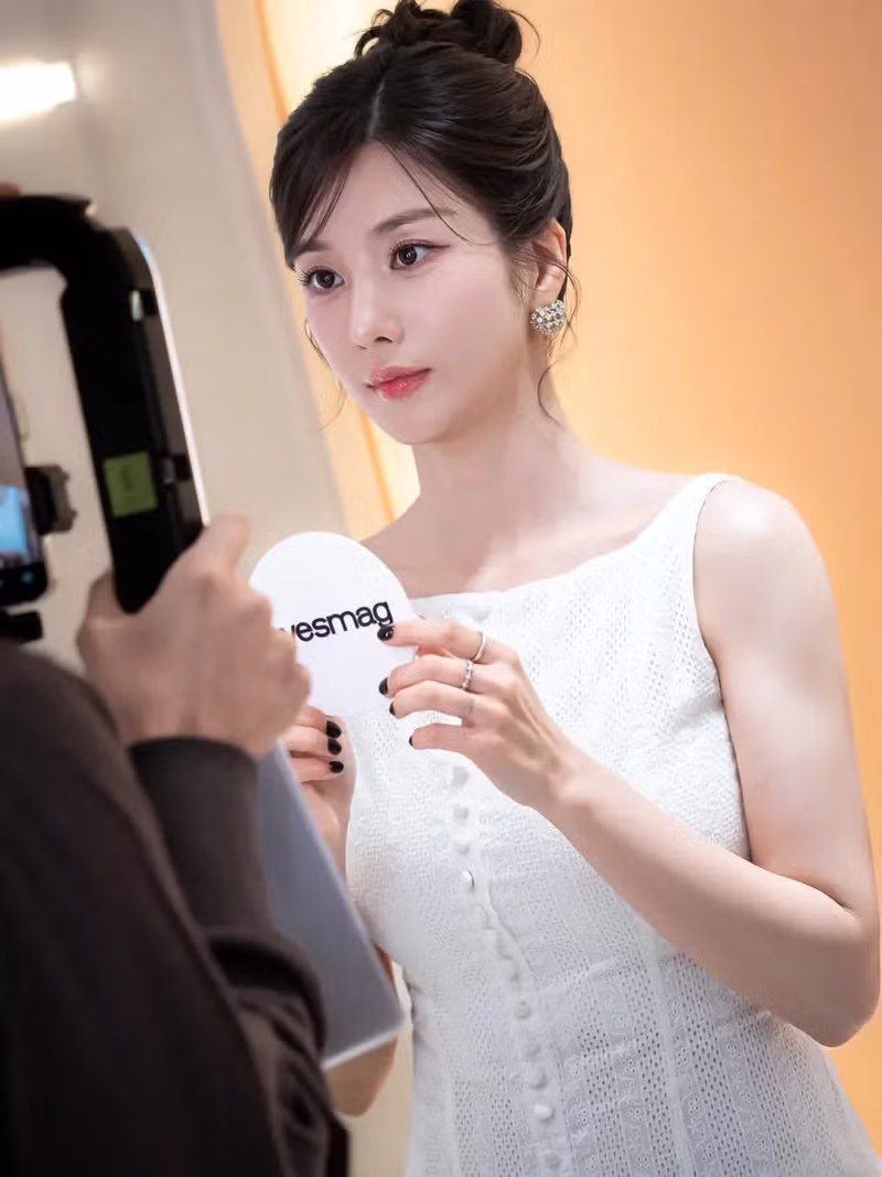 권은비 화제의 중심이 된 이유 - 더쿠 인기글 이미지 3 - 밈카세