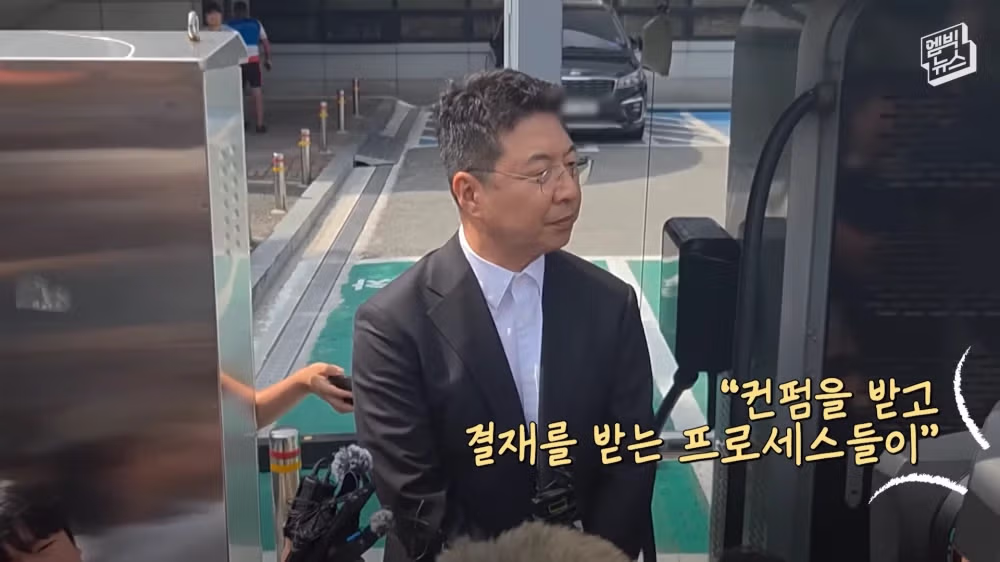 신세계: 스타벅스 건은 정용진과 무관, 계열사 단독 진행 - SLR클럽 인기글 이미지 4 - 밈카세