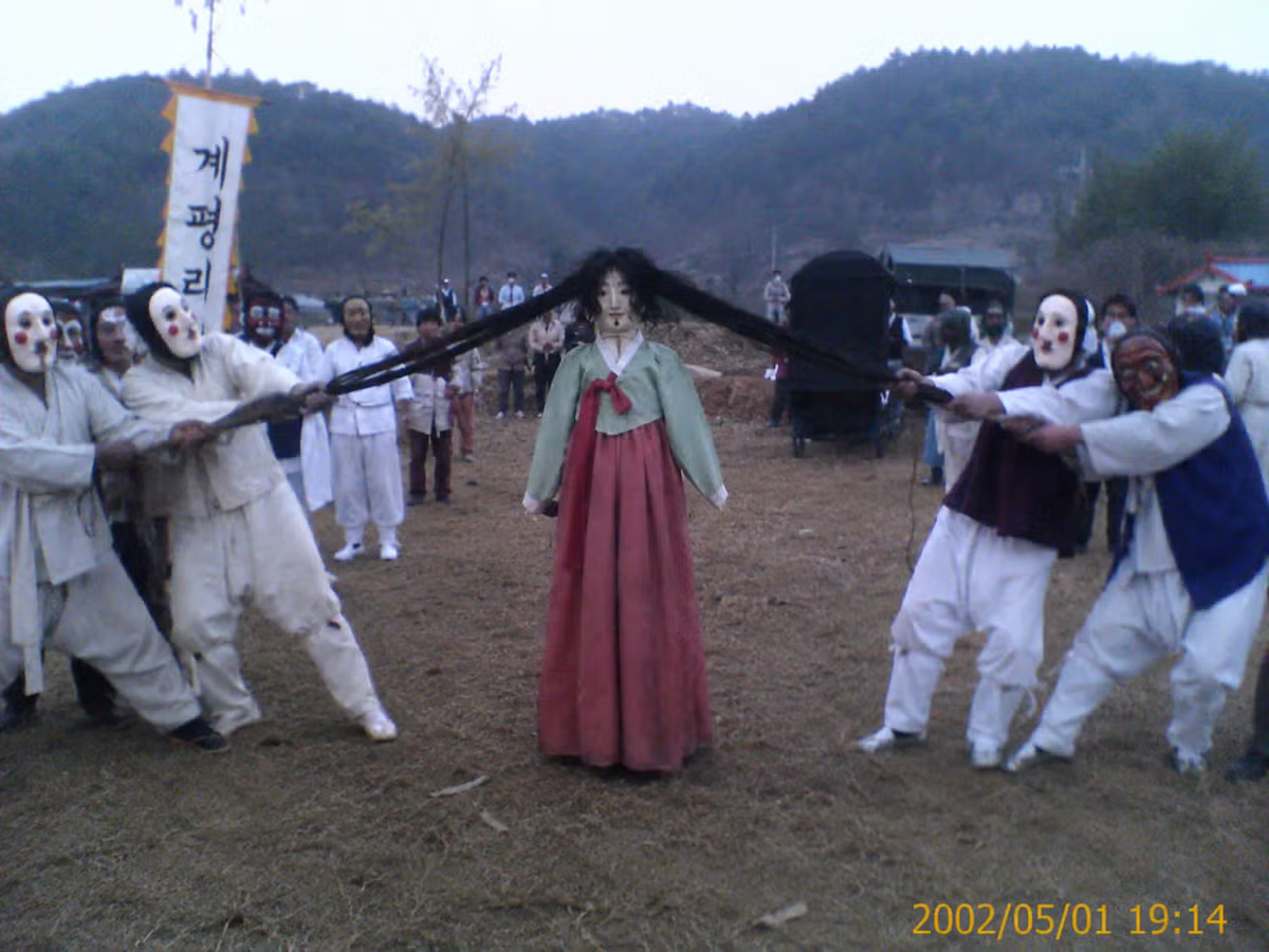 한국인들은 별로 안무서워하지만 외국인들은 까무러치는 짤 모음 - 디시인사이드 인기글 이미지 6 - 밈카세