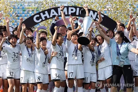 북한 여자 축구단 도쿄 베르디 꺾고 아챔 우승 - 클리앙 인기글 이미지 1 - 밈카세