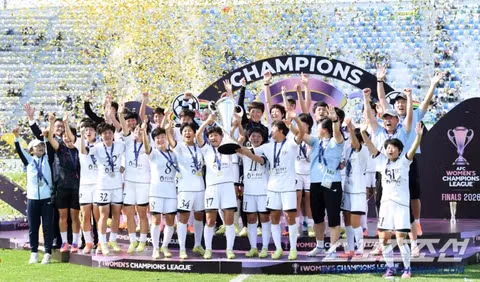 북한 여자 축구단 도쿄 베르디 꺾고 아챔 우승 - 클리앙 인기글 이미지 2 - 밈카세
