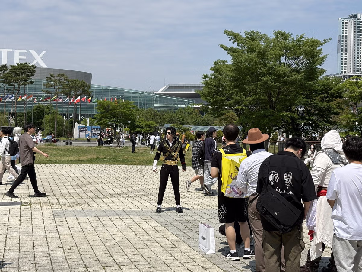 이번 주 서코에서 화제 된 천마 코스프레 - 개드립 인기글 이미지 2 - 밈카세