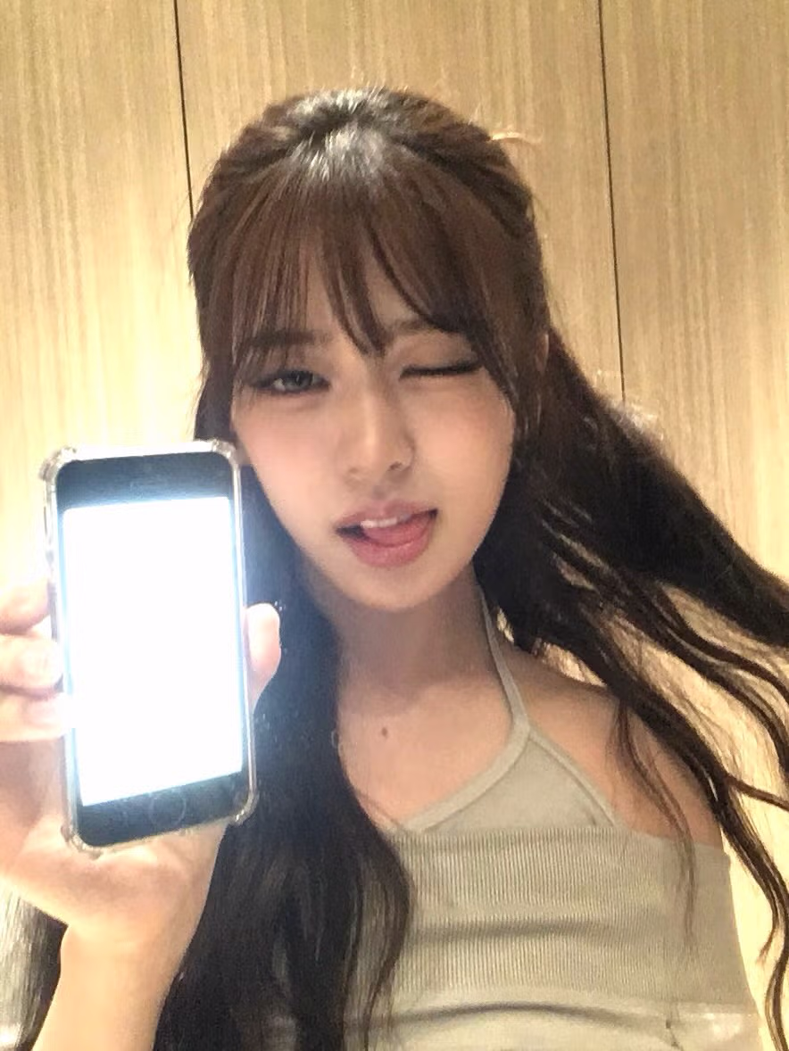 아이브 안유진 인스타💚🌀 - MLB파크 인기글 이미지 1 - 밈카세