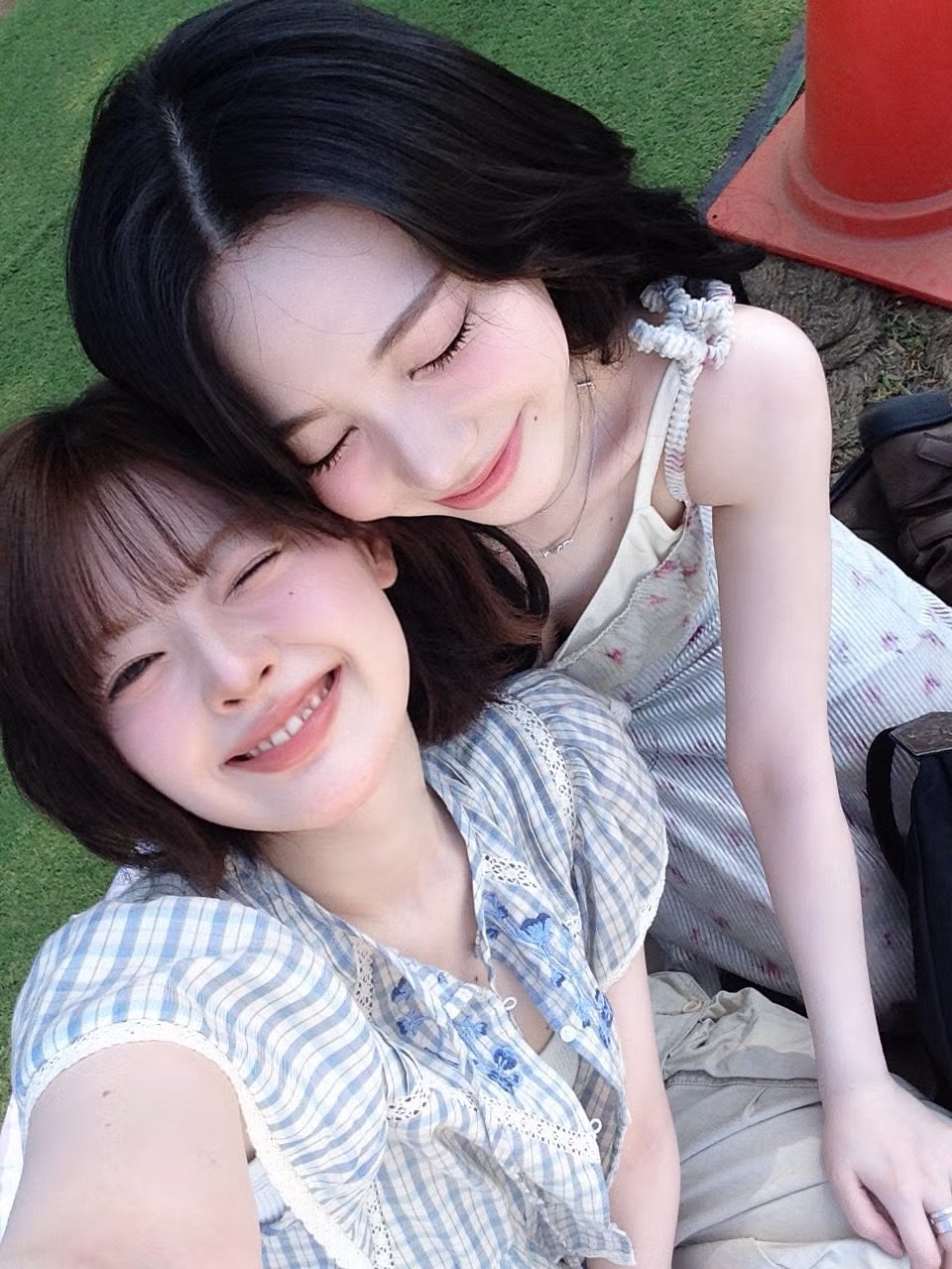 카리나 인스타 업뎃(w.배우 한수아, 서재페) - 디시인사이드 인기글 이미지 18 - 밈카세