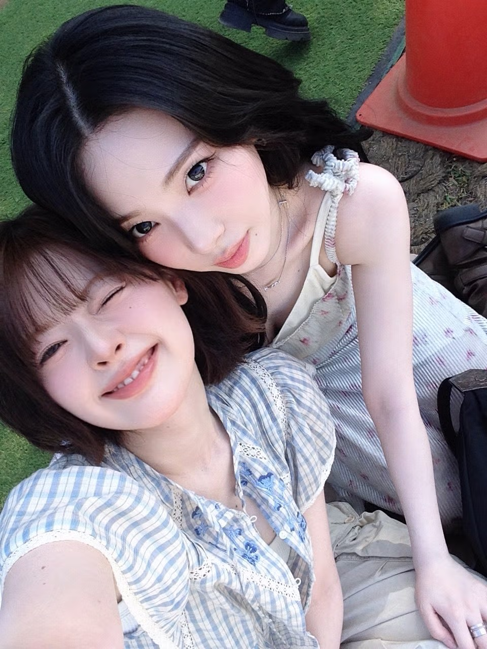 카리나 인스타 업뎃(w.배우 한수아, 서재페) - 디시인사이드 인기글 이미지 19 - 밈카세