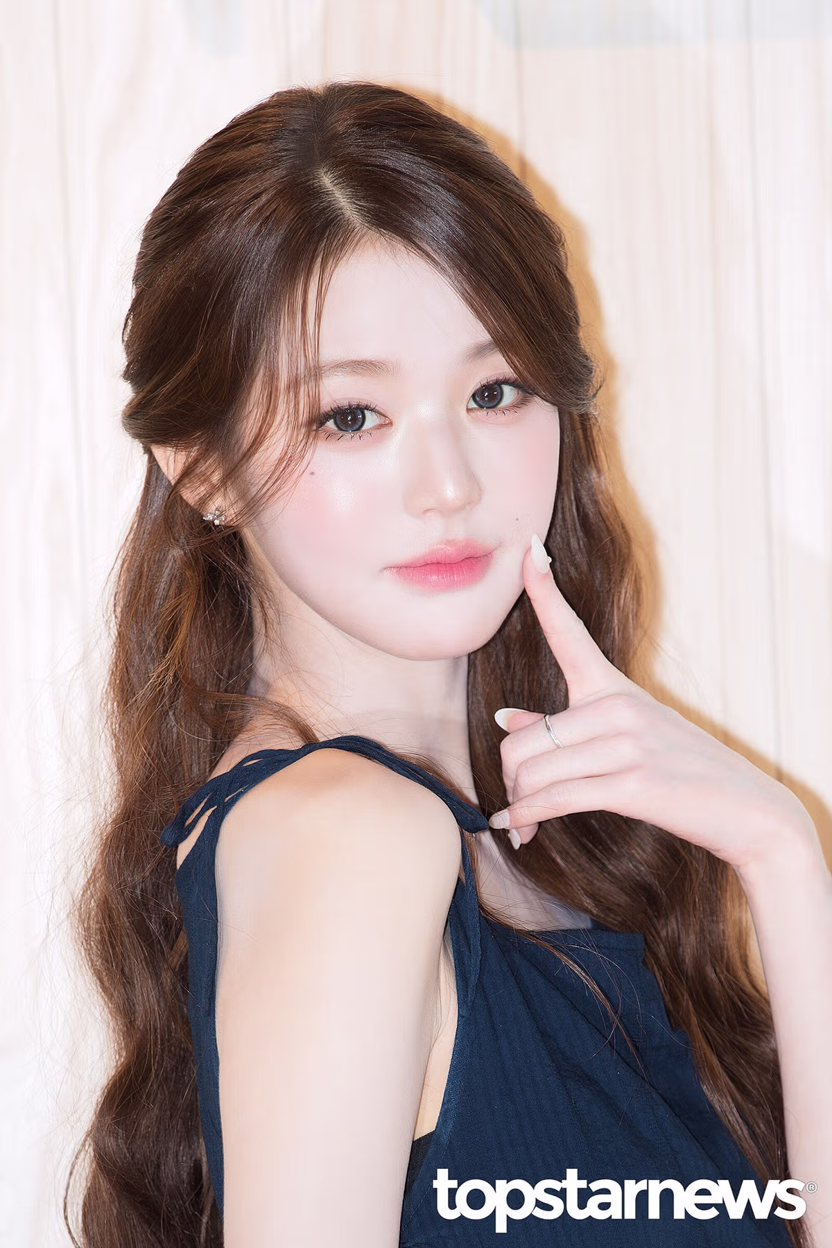 타미진스 팝업 스토어에 등장한 아이브 장원영 - 디시인사이드 인기글 이미지 2 - 밈카세