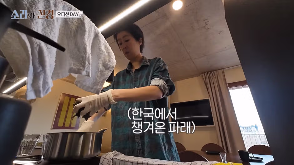 프랑스까지 갔는데 점심으로 커피만 마시는 홍진경&이소라 - 디시인사이드 인기글 이미지 26 - 밈카세