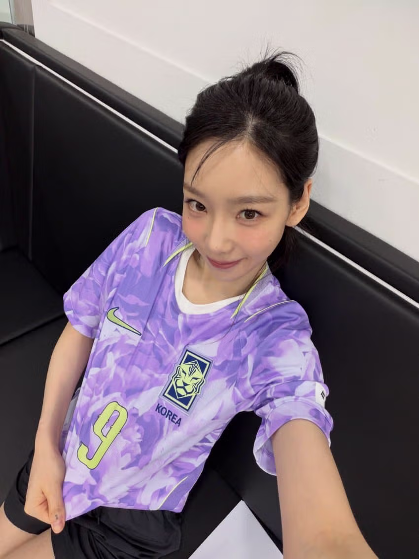 태연 인스타그램에 등장한 민호와 축구 - MLB파크 인기글 이미지 2 - 밈카세