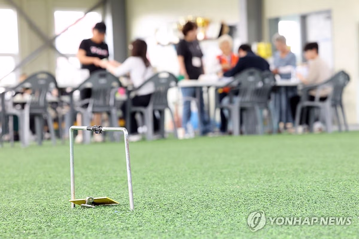 6.3 지방선거의 이색적인 투표소 풍경 - 뽐뿌 인기글 이미지 5 - 밈카세
