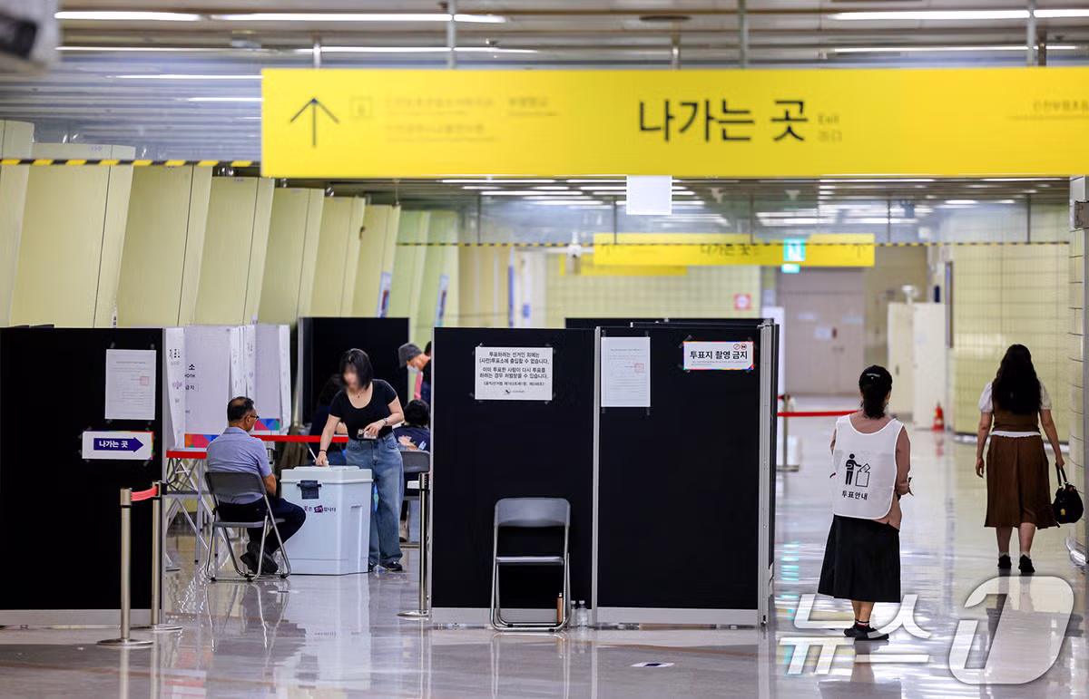 6.3 지방선거의 이색적인 투표소 풍경 - 뽐뿌 인기글 이미지 13 - 밈카세
