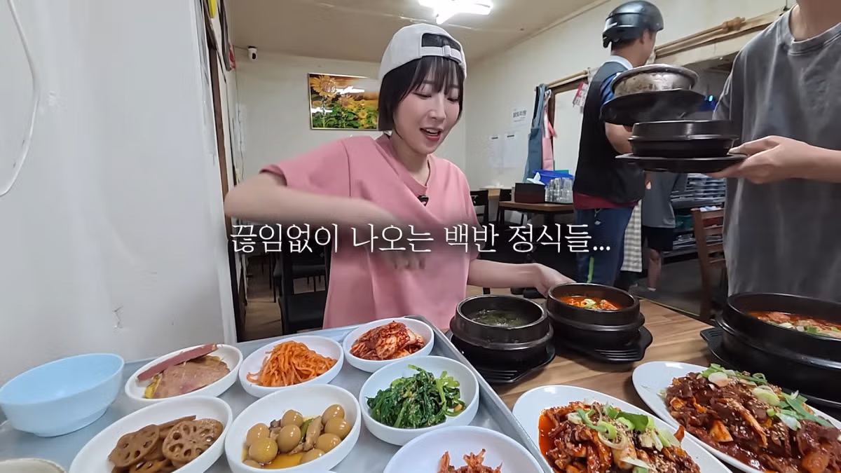 새벽 6시에 백반집에서 먹방하는 쯔양 근황 ㄷㄷㄷ - FM코리아 인기글 이미지 15 - 밈카세