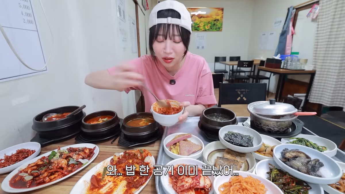 새벽 6시에 백반집에서 먹방하는 쯔양 근황 ㄷㄷㄷ - FM코리아 인기글 이미지 23 - 밈카세