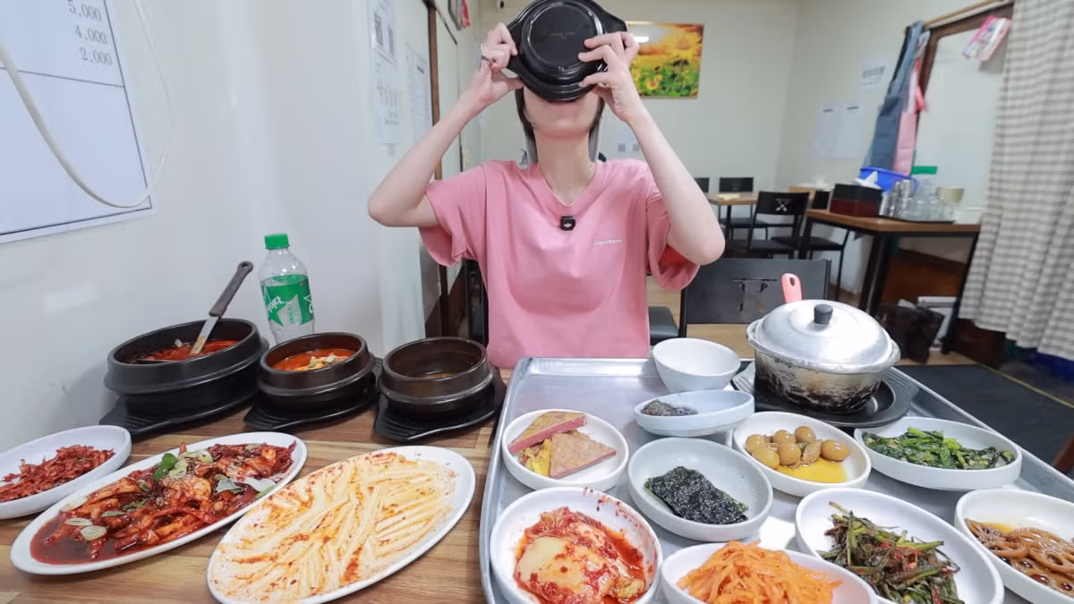 새벽 6시에 백반집에서 먹방하는 쯔양 근황 ㄷㄷㄷ - FM코리아 인기글 이미지 41 - 밈카세