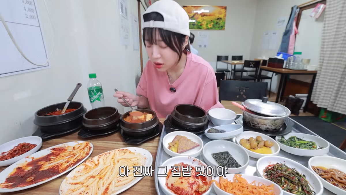 새벽 6시에 백반집에서 먹방하는 쯔양 근황 ㄷㄷㄷ - FM코리아 인기글 이미지 49 - 밈카세