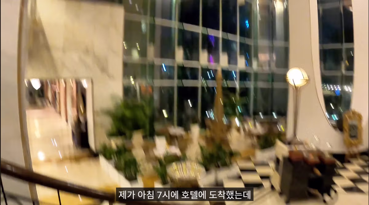 새벽 7시에 5성급 호텔 조식 털러 간 유튜버 - 개드립 인기글 이미지 2 - 밈카세