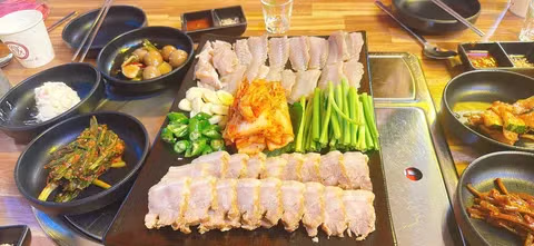 가족과 함께 즐긴 홍어삼합 외식 - 클리앙 인기글 이미지 3 - 밈카세