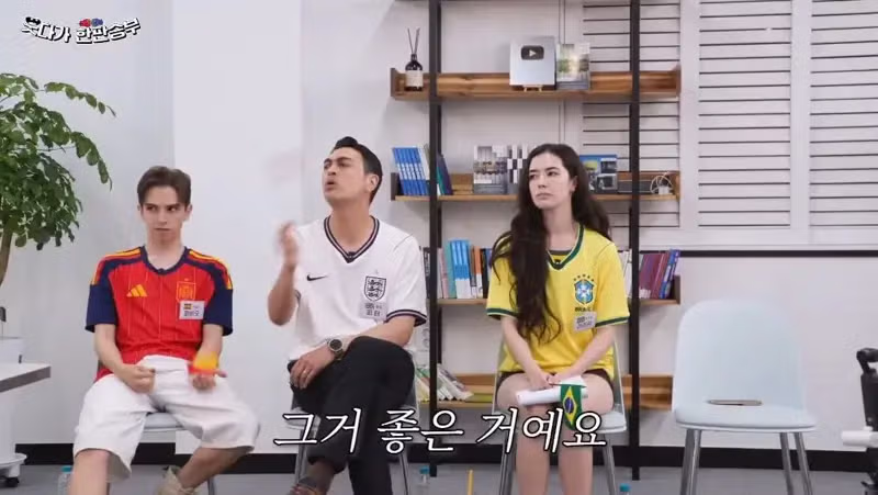 한국 비자 발급이 어려워 만족하는 영국인 - 더쿠 인기글 이미지 9 - 밈카세