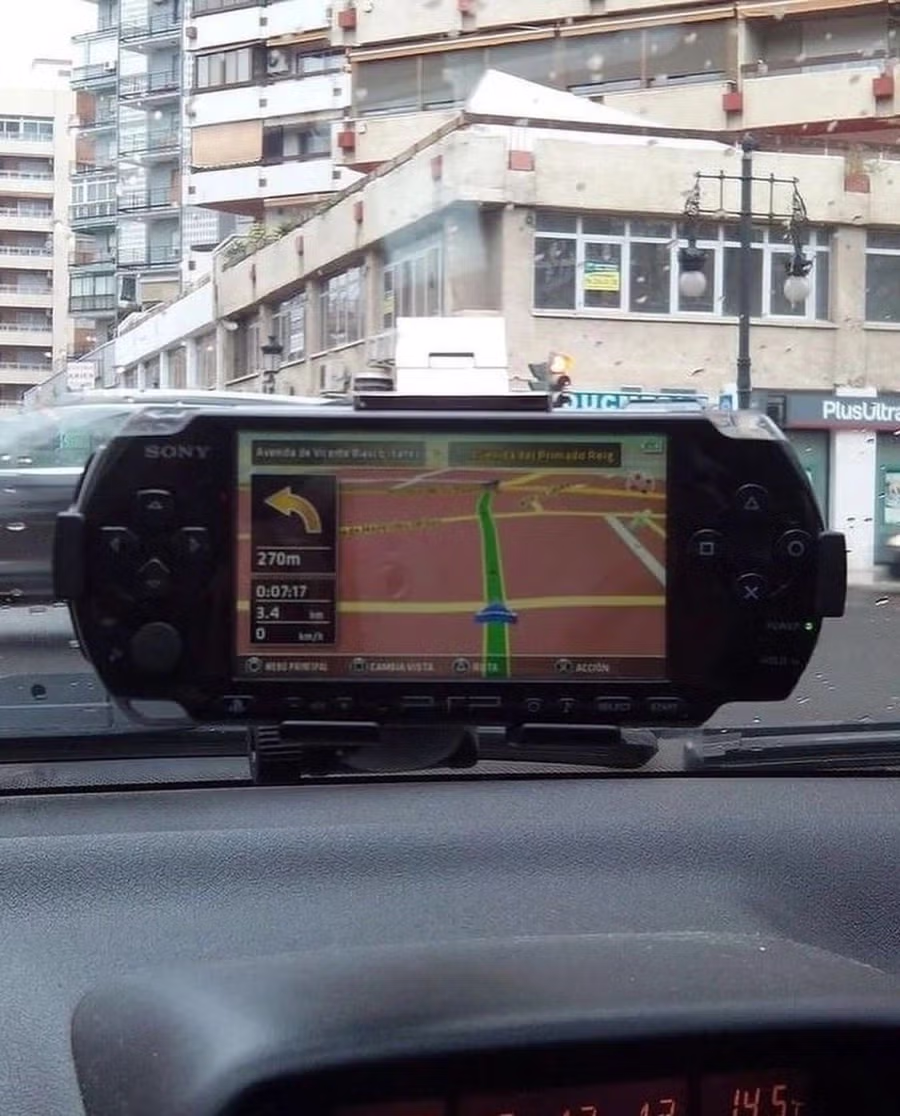 일본에서 여전히 현역으로 사용되는 PSP 용도 - FM코리아 인기글 이미지 6 - 밈카세
