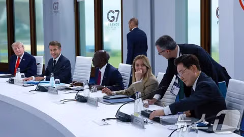이재명 대통령 G7 정상회의 기념사진과 1세션 모습 - 클리앙 인기글 이미지 3 - 밈카세