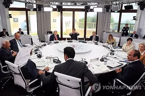 이재명 대통령 G7 정상회의 기념사진과 1세션 모습 - 클리앙 인기글 이미지 4 - 밈카세