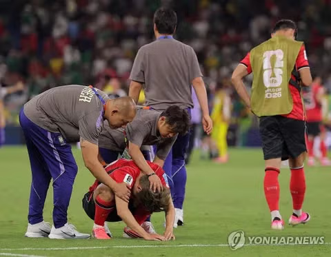 교체 아웃된 후 벤치에서 어필하는 김민재와 선수들 인터뷰 - 클리앙 인기글 이미지 4 - 밈카세
