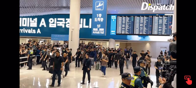 홍명보 감독 입국 현장 영상 - 클리앙 인기글 이미지 3 - 밈카세