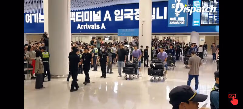 홍명보 감독 입국 현장 영상 - 클리앙 인기글 이미지 9 - 밈카세