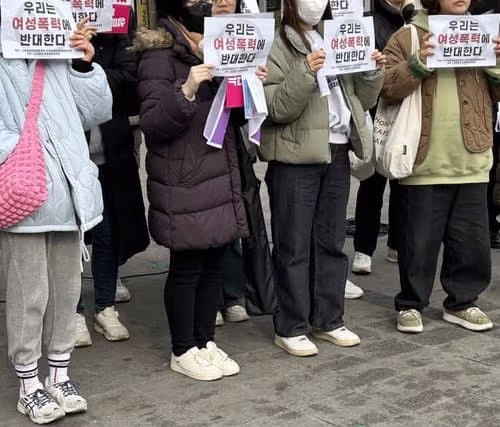 대만 성인 엑스포에 방문한 AV 배우들 - 디시인사이드 인기글 이미지 9 - 밈카세