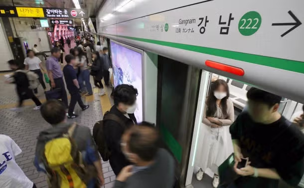 출퇴근길 에어컨 온도 두고 벌어지는 냉방 전쟁 - 인벤 인기글 이미지 1 - 밈카세