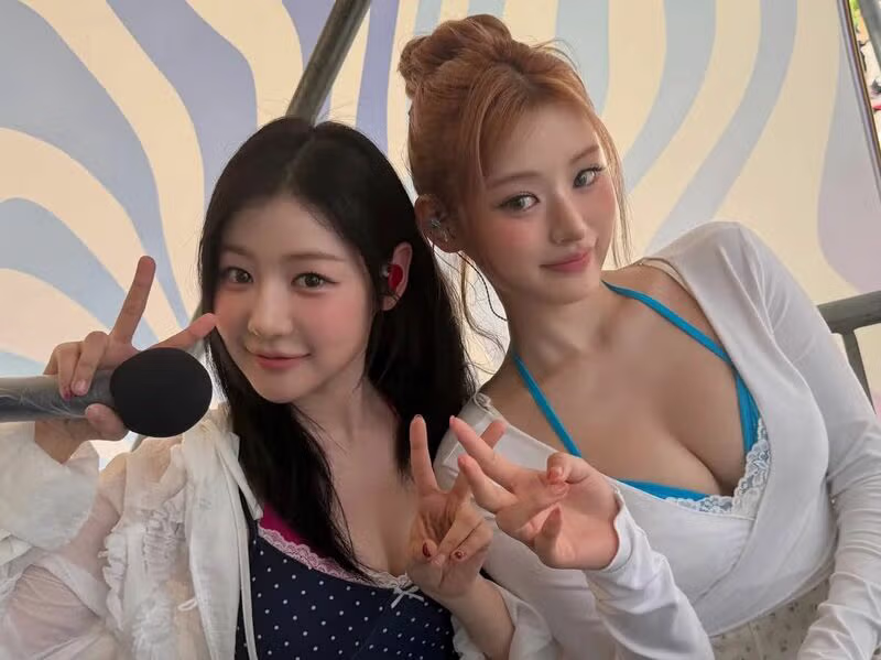 피프티피프티 아테나의 파란색 비키니 모습 - 클리앙 인기글 이미지 2 - 밈카세