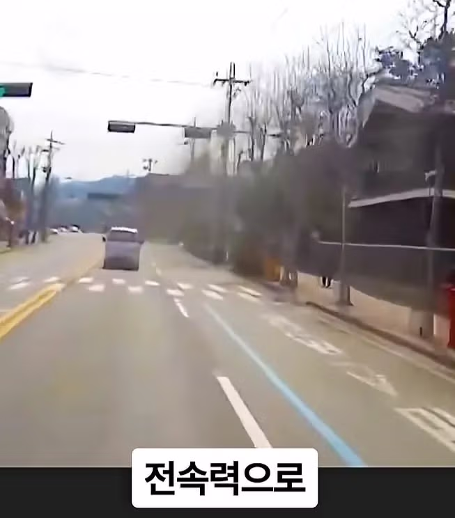 화재 현장 진입로를 막아버린 포크레인 - 디시인사이드 인기글 이미지 5 - 밈카세