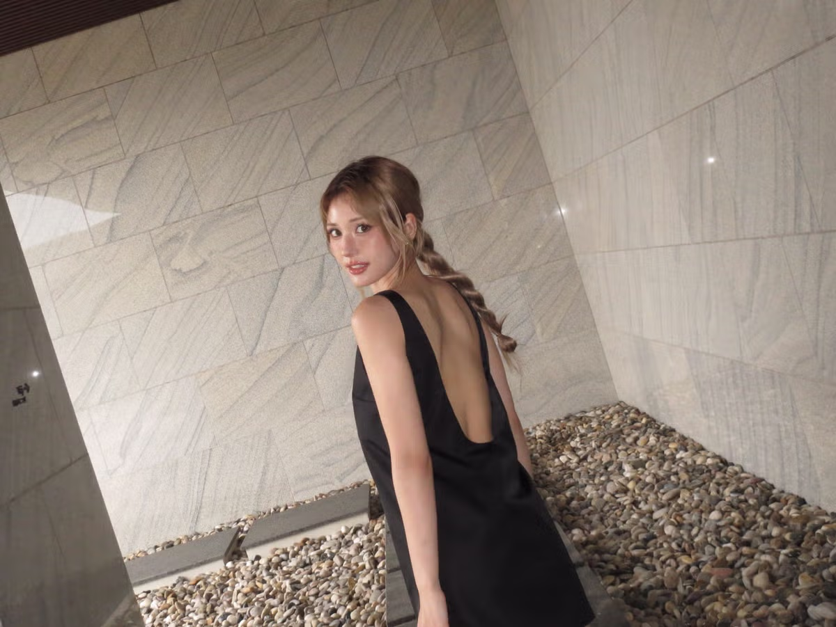 전소미 인스타그램 업로드 (프라다) 5