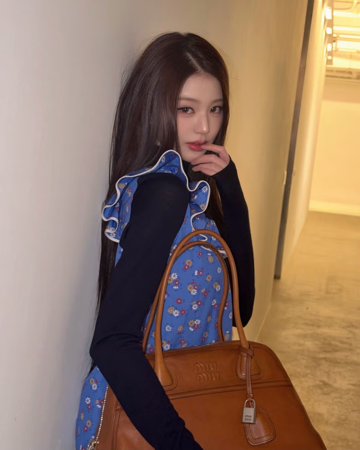 아이브 쟝원영 공주 인스타 업뎃 18