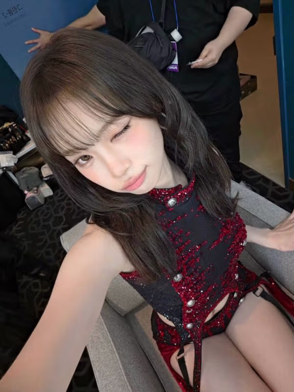 르세라핌 김채원의 모습 - 인벤 인기글 이미지 2 - 밈카세