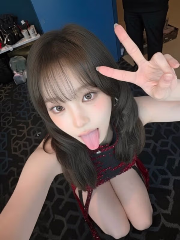 르세라핌 김채원의 모습 - 인벤 인기글 이미지 3 - 밈카세