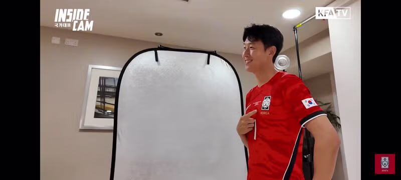 새 유니폼 실착하고 프로필 사진 찍는 축구대표팀 2