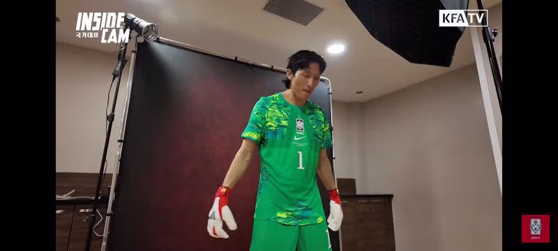 새 유니폼 실착하고 프로필 사진 찍는 축구대표팀 7