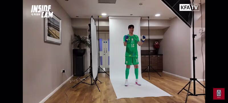 새 유니폼 실착하고 프로필 사진 찍는 축구대표팀 8