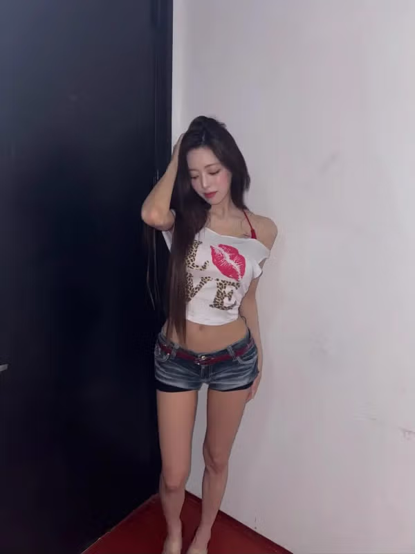 ITZY 유나의 인스타그램 사진 - 인벤 인기글 이미지 3 - 밈카세