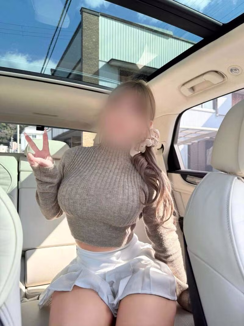 한국에 몰래 놀러 왔었다는 초승달녀 - 개드립 인기글 이미지 3 - 밈카세